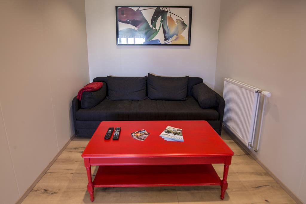 Hestasport Apartment Вармахлид Екстериор снимка