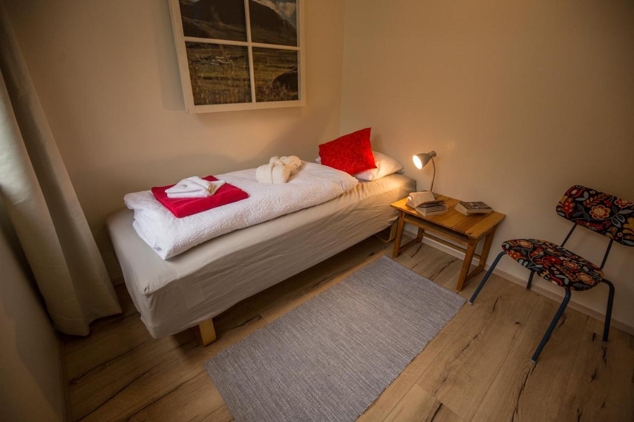 Hestasport Apartment Вармахлид Екстериор снимка